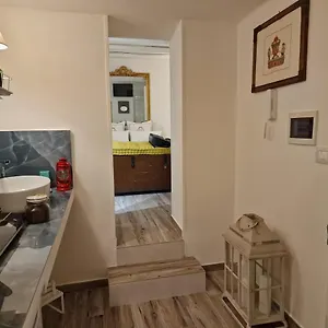  Appartamento Di Paola Via Melo Italia